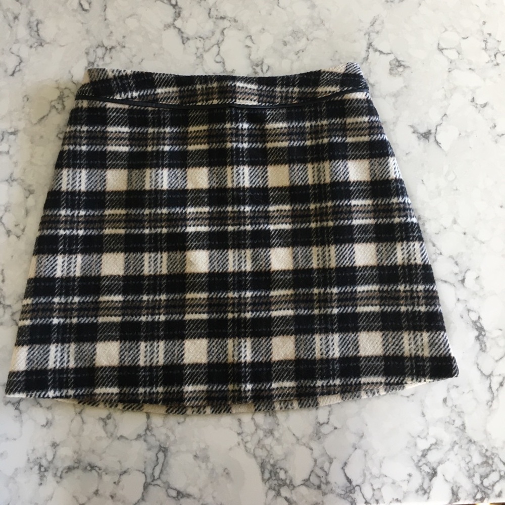 Ambercrombie mini skirt